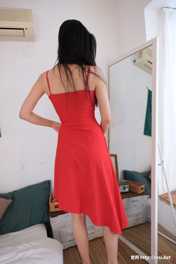 [ROSI美女图]2025.11.09 NO.5088-慕色阁