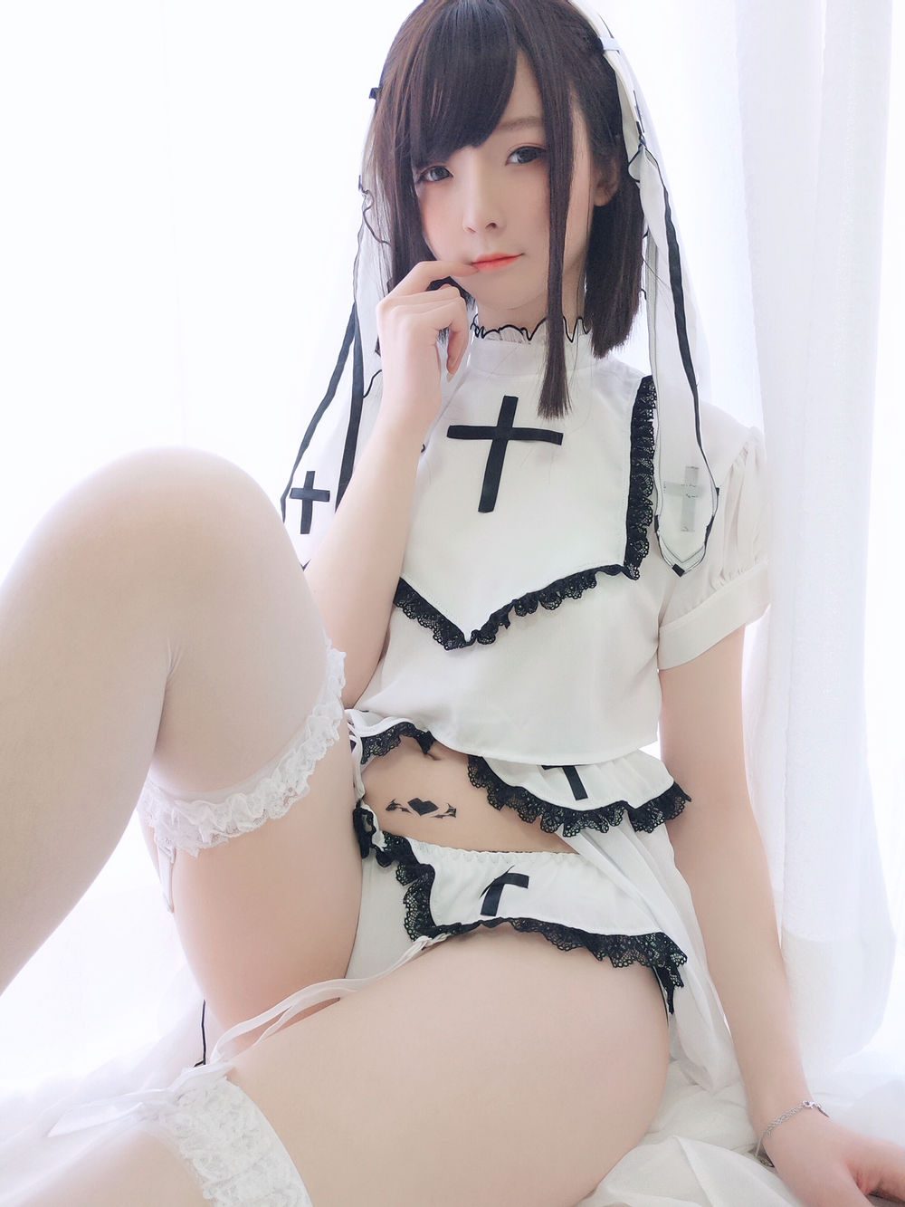 图片[2]-No.017-白修女 [32P 9V]