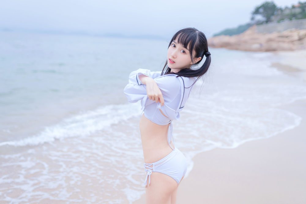 图片[2]-No.024-海边白色比基尼电子版 [30P]