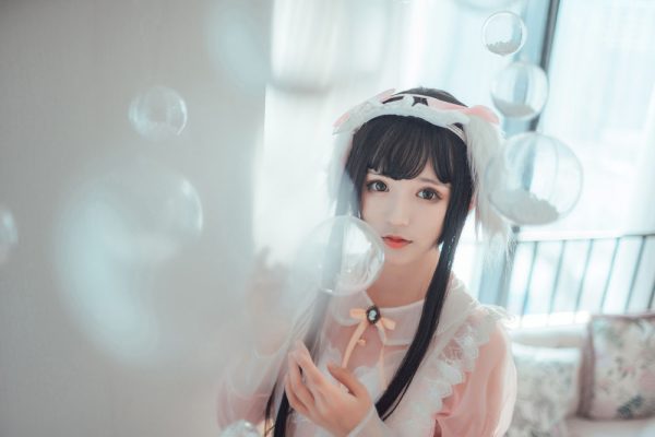 No.004-爱老师+奶文+鬼舞铁板烧透明女仆 [33P]-慕色阁