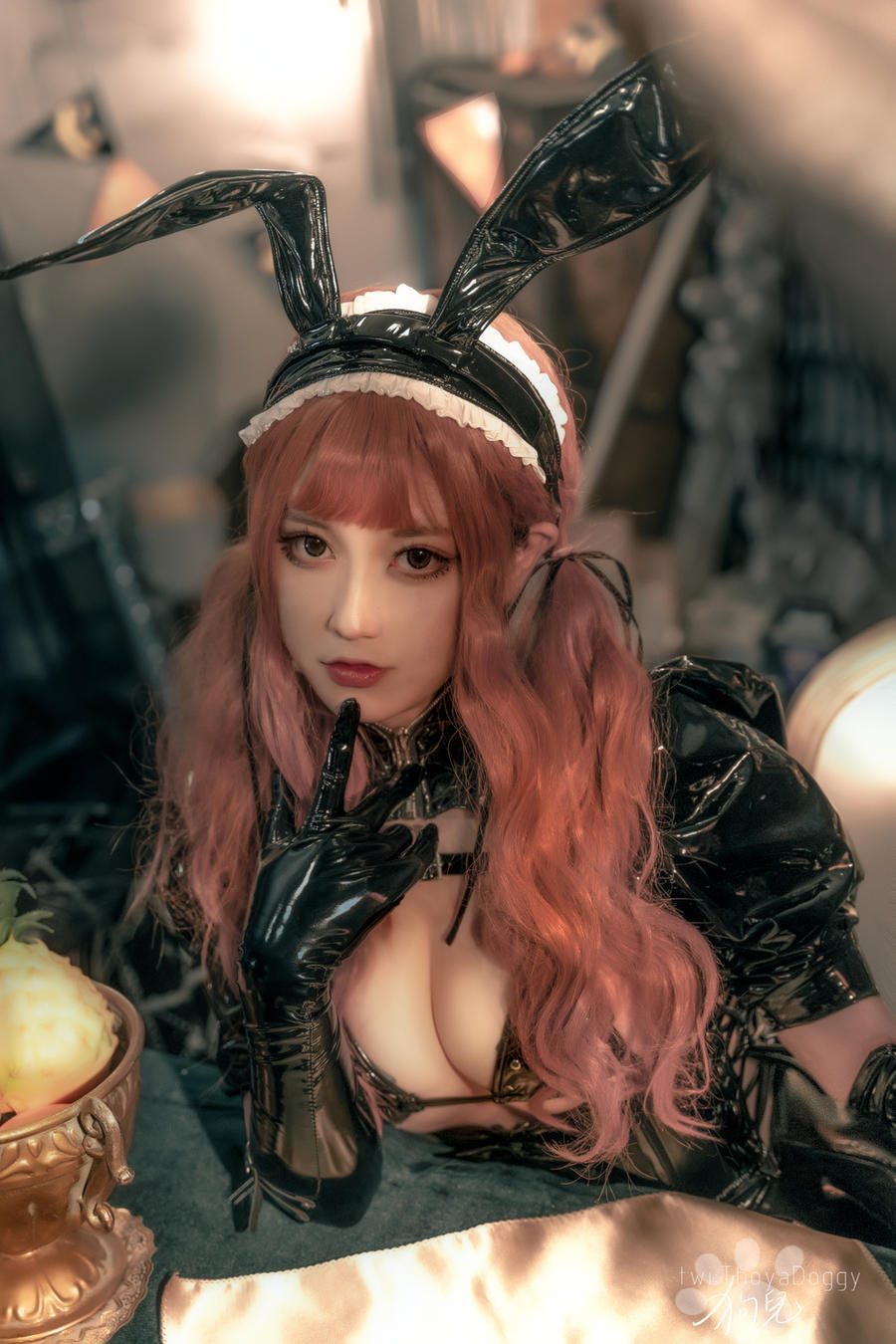 图片[2]-No.011-漆皮兔女仆 [33P]