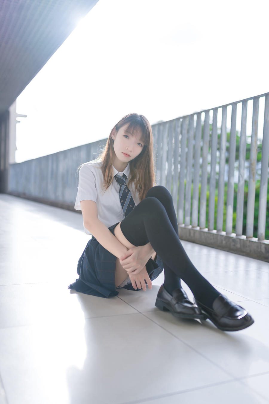图片[3]-No.007-午后阳光下的黑丝学妹 [47P]