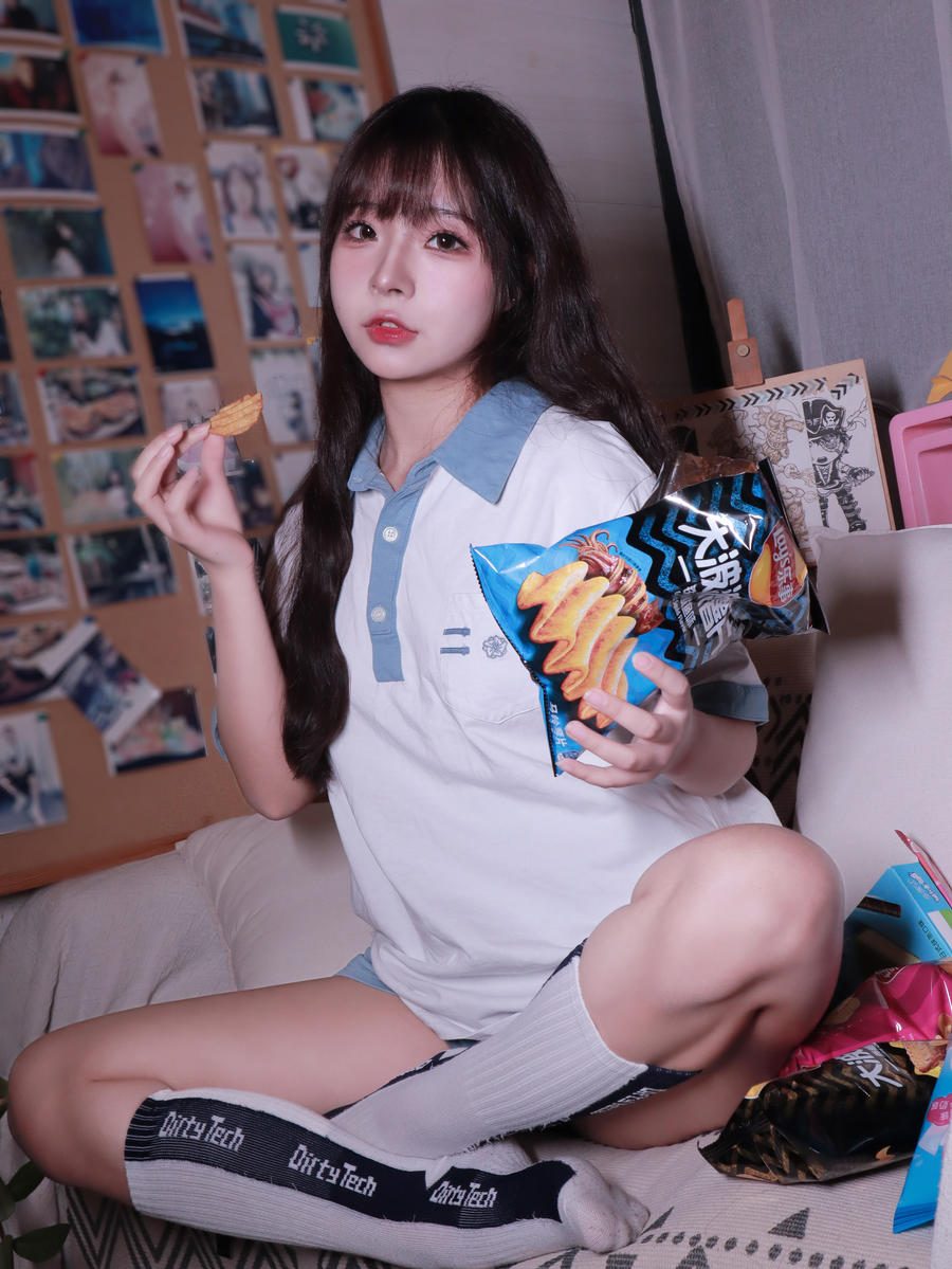 图片[3]-No.072 – 蓝白条少女 [46P]