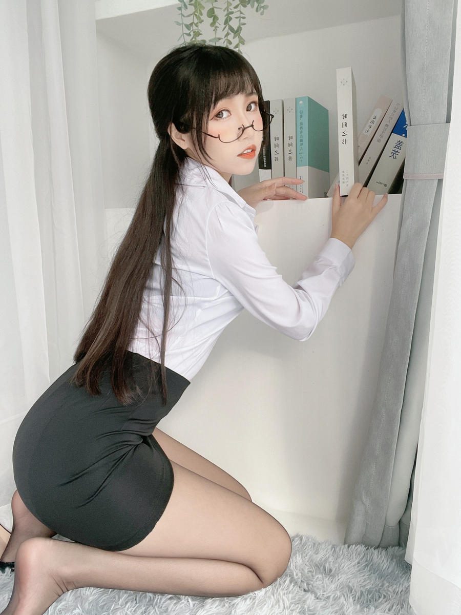 图片[3]-No.075 – 黑丝包臀OL [24P 5V]