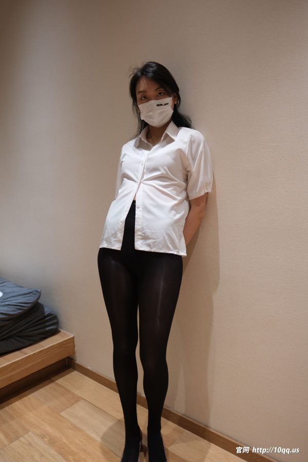 [ROSI美女图]口罩系列 2025.02.27 NO.3182-慕色阁